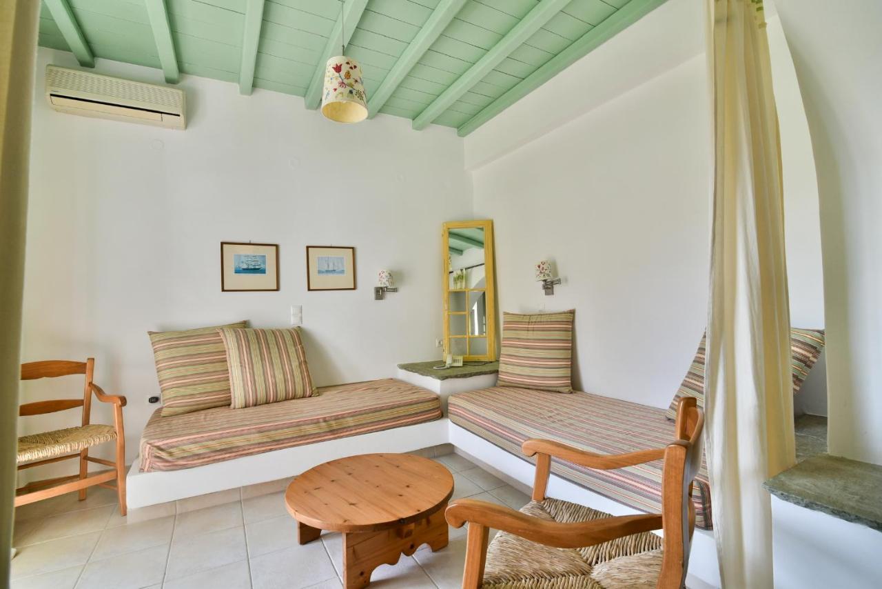 Golden Beach Studios & Suites Tínos Eksteriør bilde