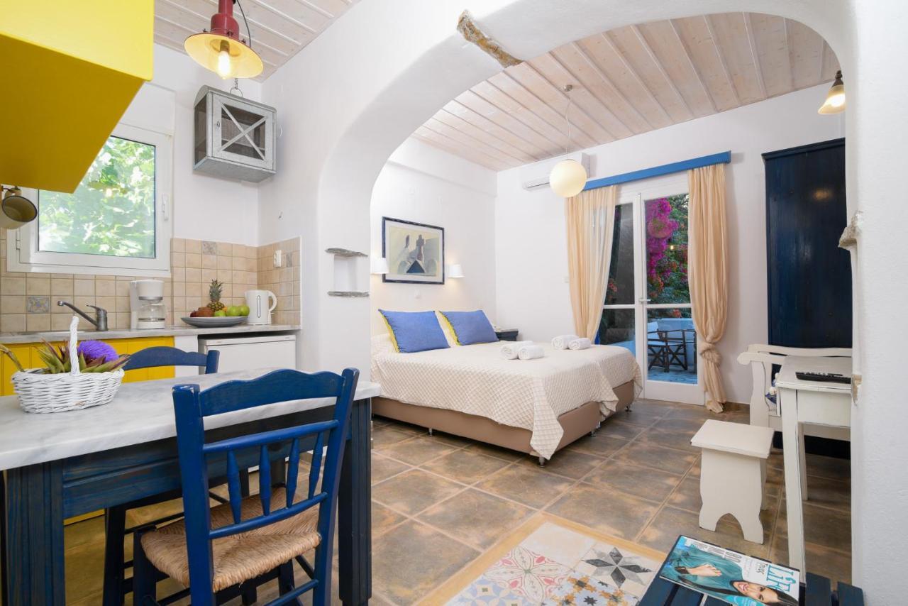 Golden Beach Studios & Suites Tínos Eksteriør bilde