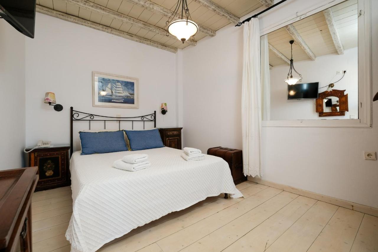 Golden Beach Studios & Suites Tínos Eksteriør bilde